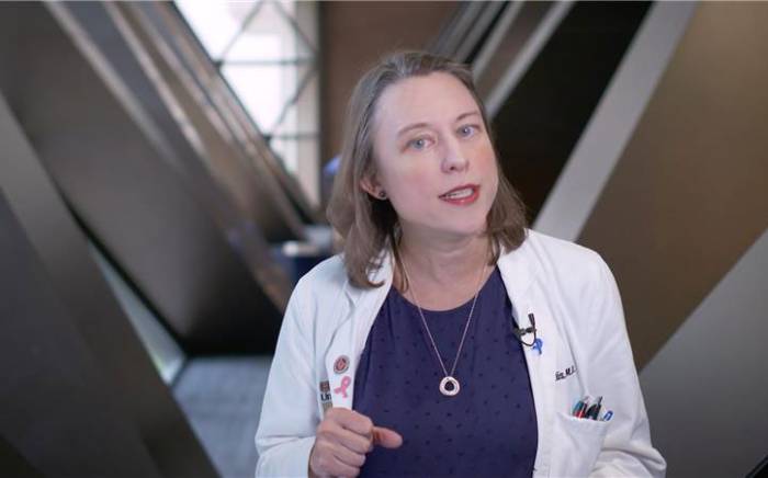 Jamie Kondis, MD, a WashU Medicine pediatrician at St. Louis Children’s Hospital