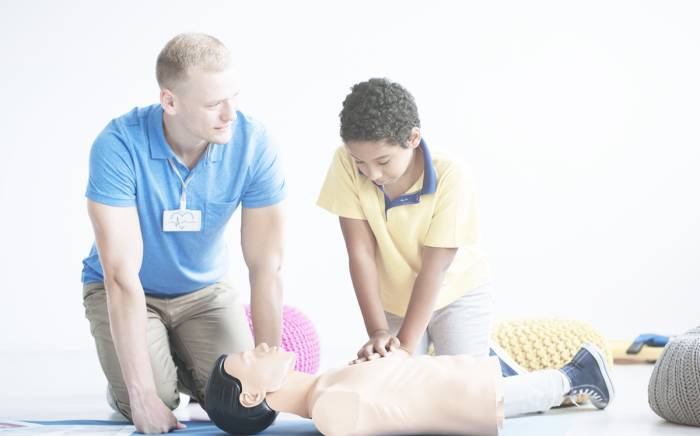 How to Perform CPR on a Child | Parent Resources