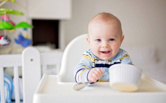 Purees vs Baby-Led Weaning?